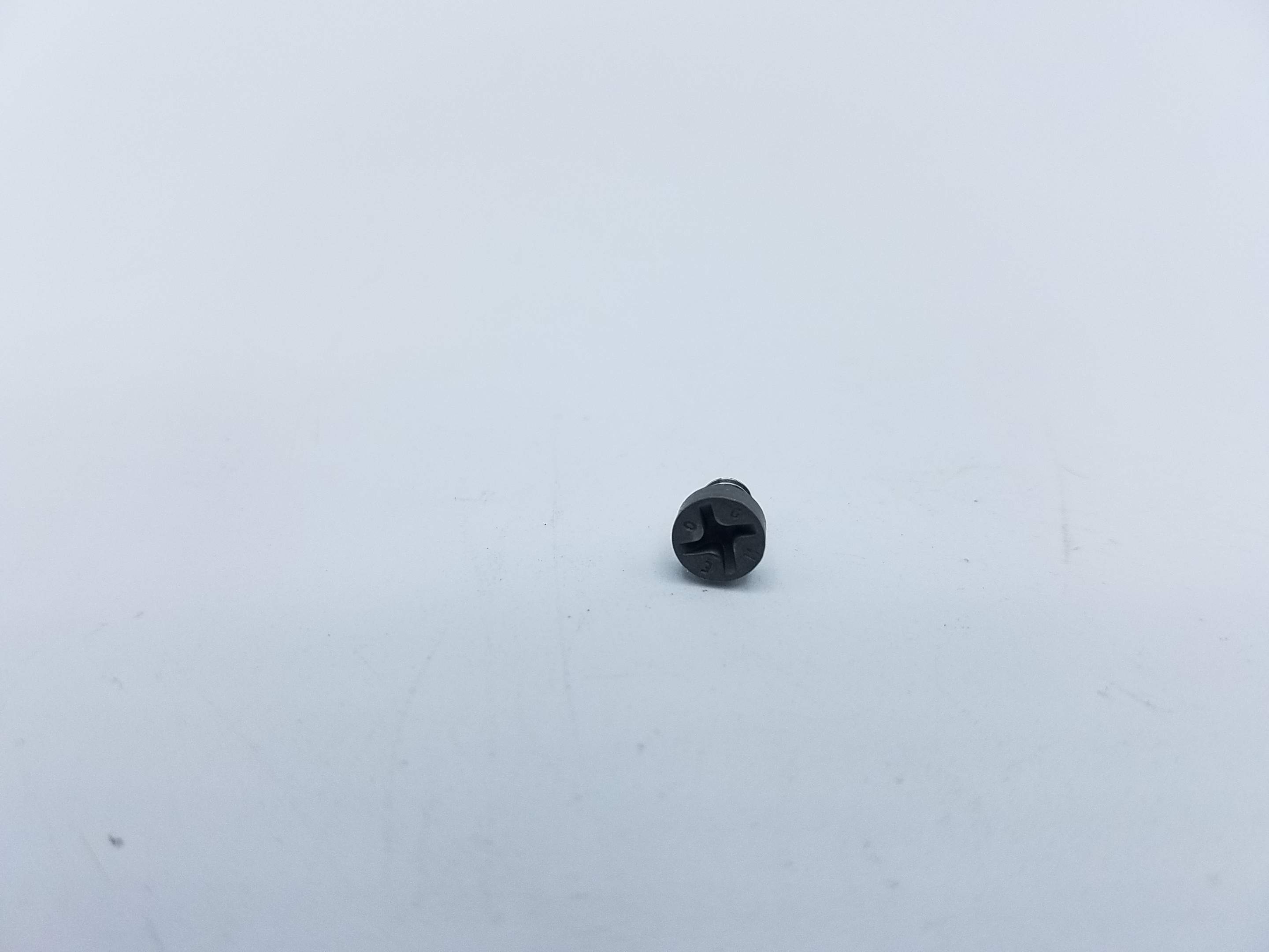 ナショナルストックナンバーの写真 5305-01-127-8050