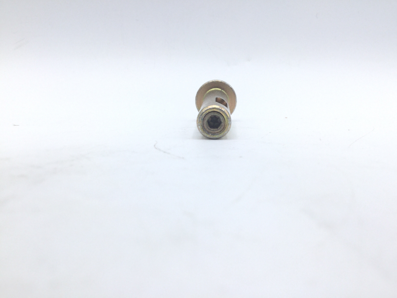 ナショナルストックナンバーの写真 5325-01-349-9852