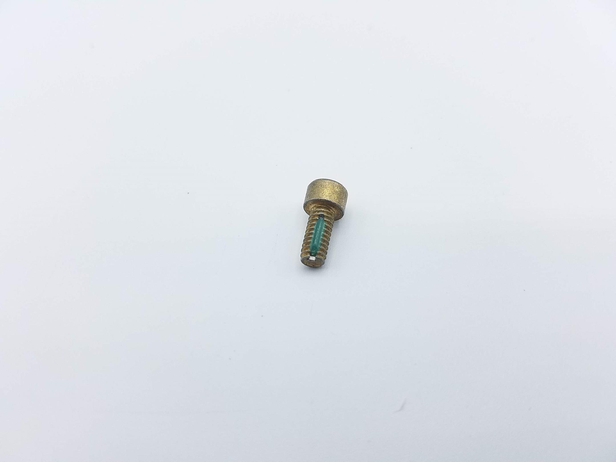 ナショナルストックナンバーの写真 5305-01-375-9753