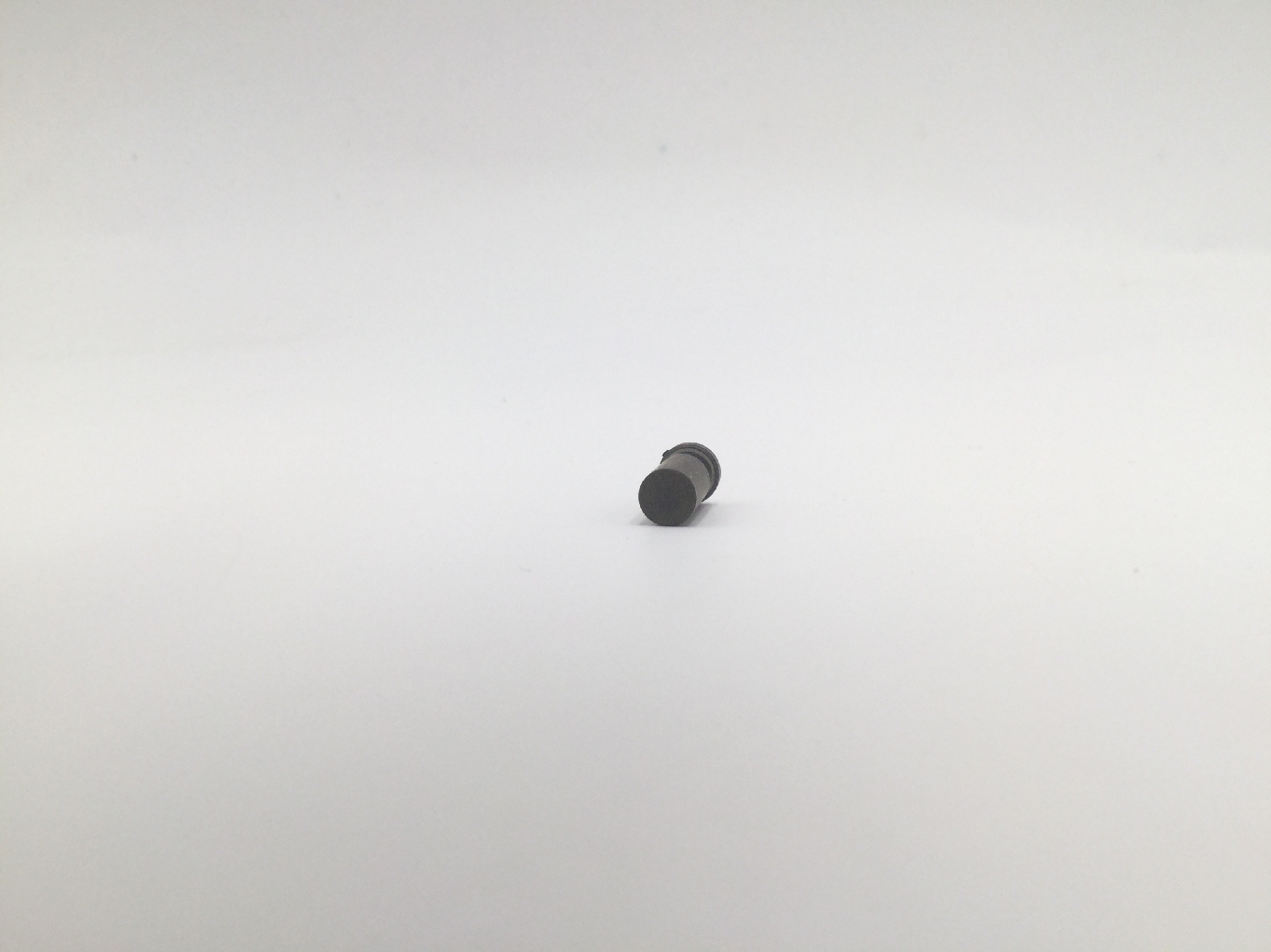 ナショナルストックナンバーの写真 5315-01-479-0126