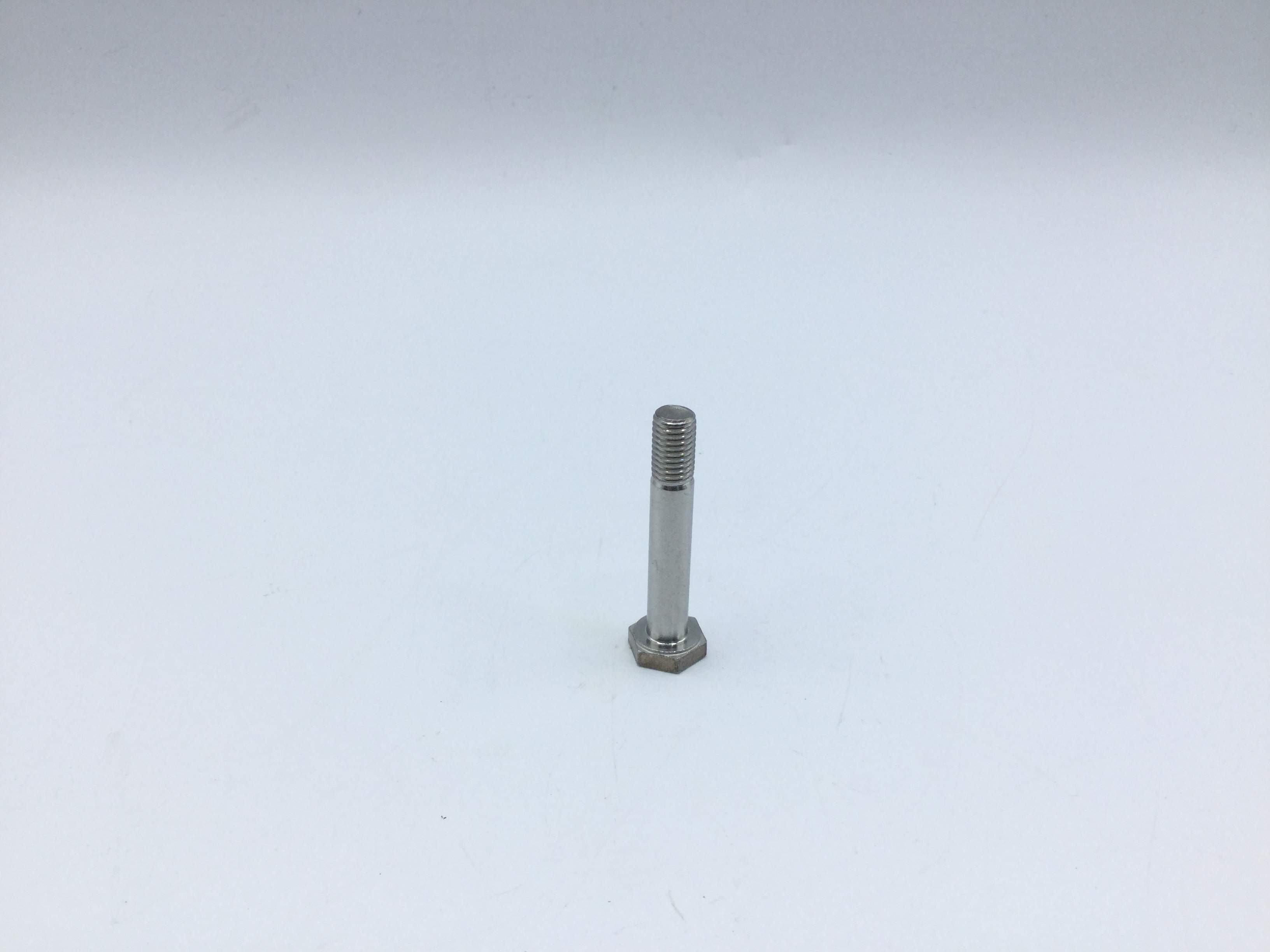 ナショナルストックナンバーの写真 5306-01-132-4358