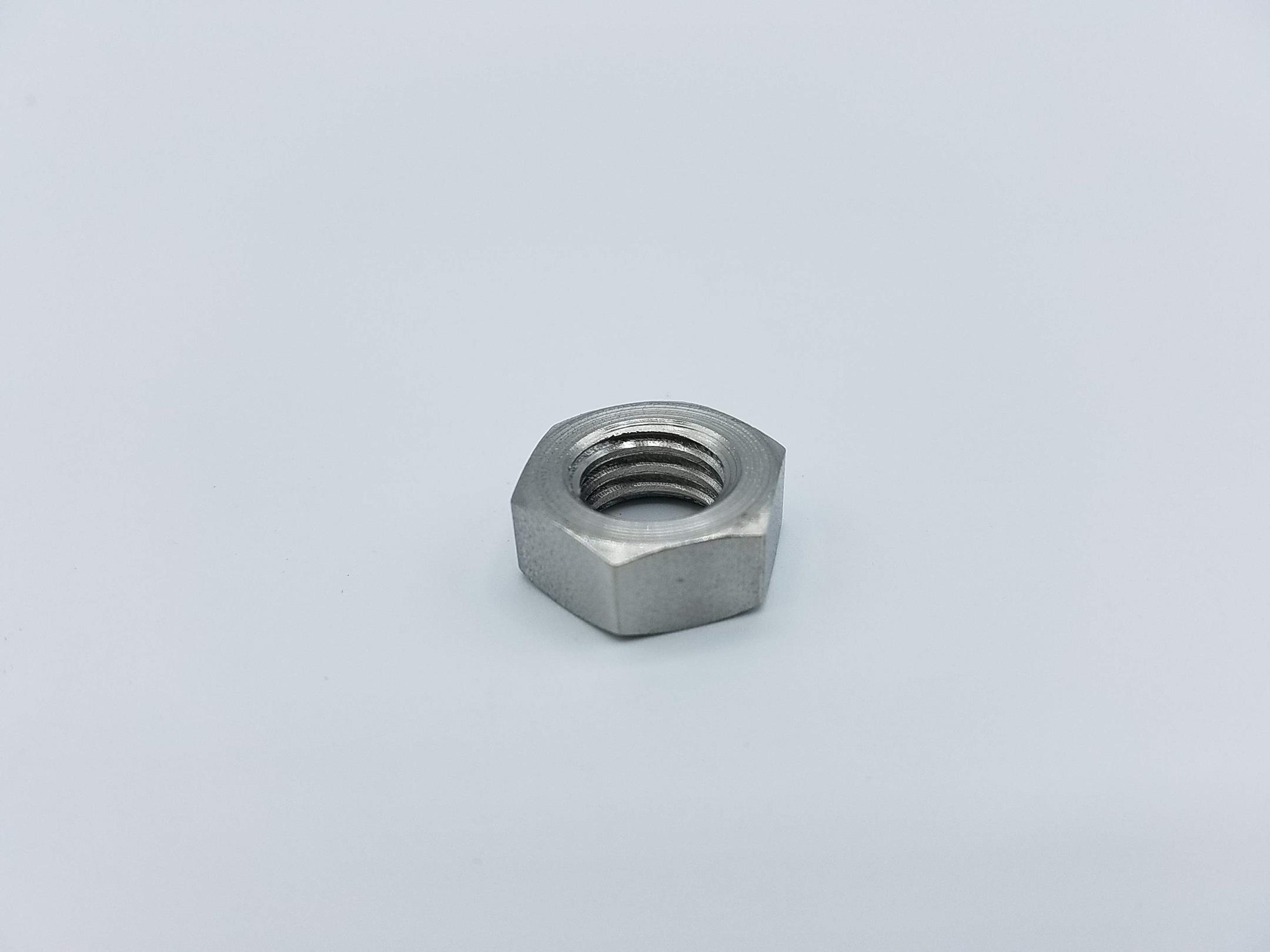 ナショナルストックナンバーの写真 5310-00-989-5945