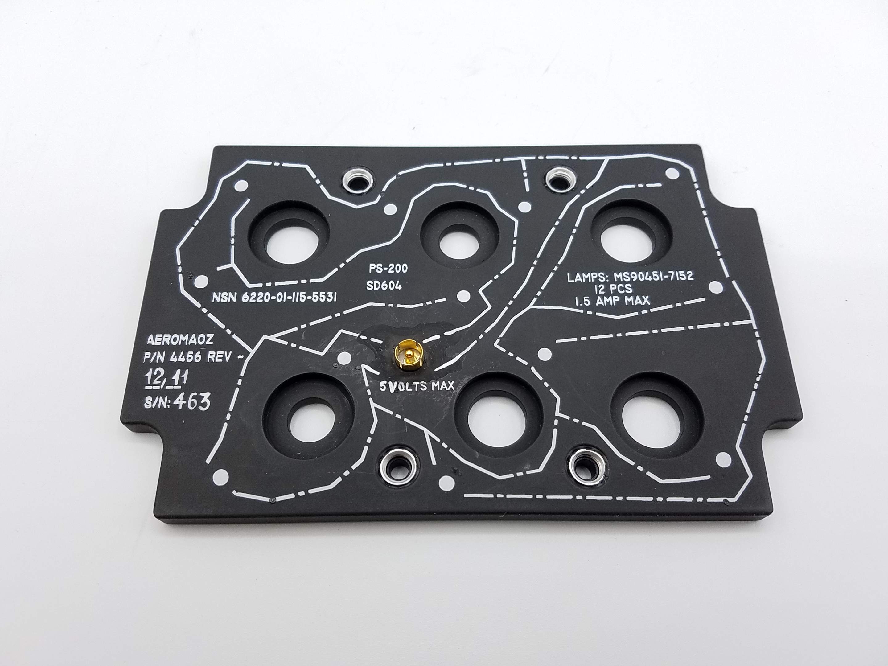 ナショナルストックナンバーの写真 6220-01-115-5531